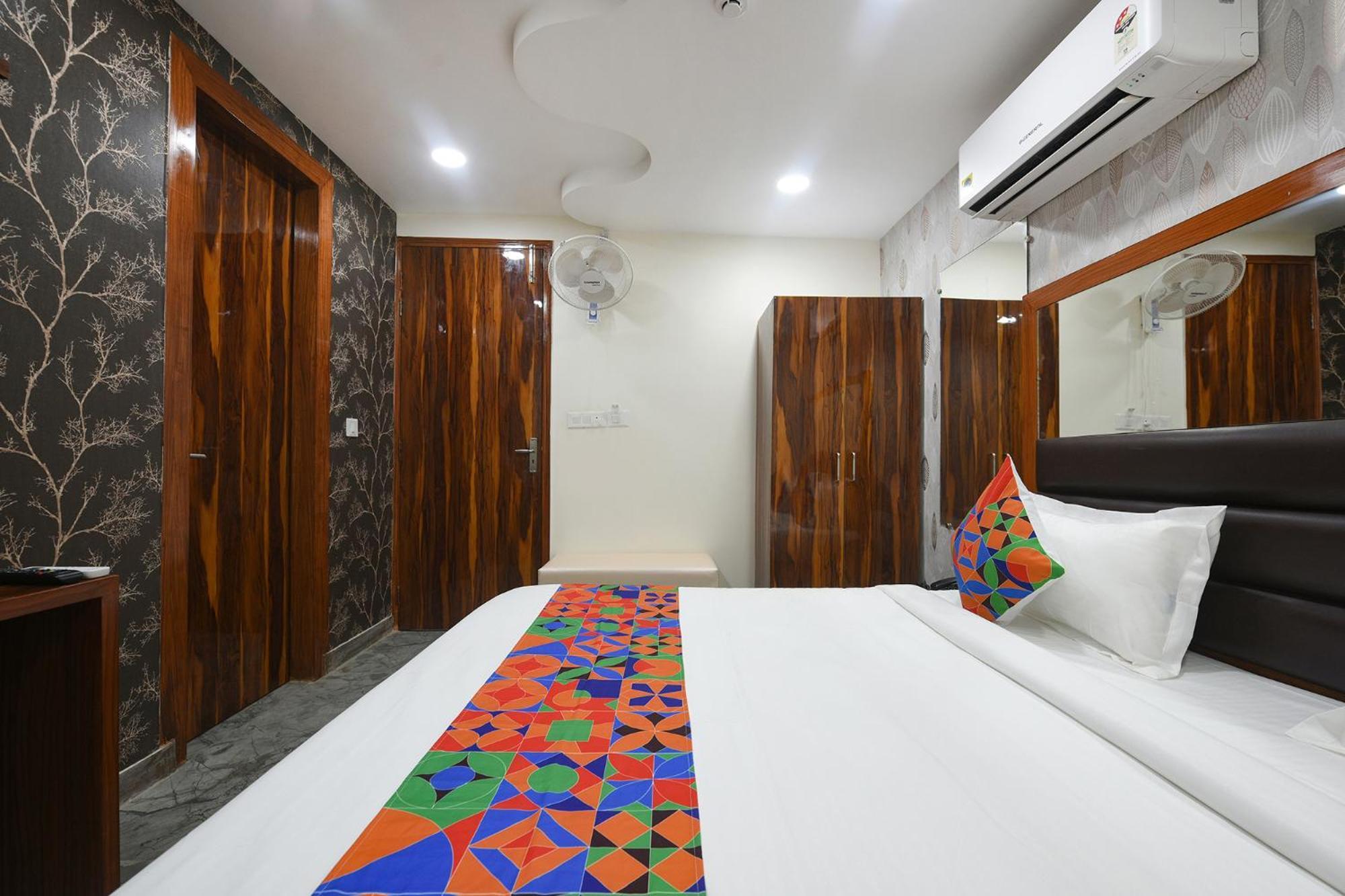 Fabhotel Mona Continental - Nr Laxmi Nagar It Hub Νέο Δελχί Εξωτερικό φωτογραφία