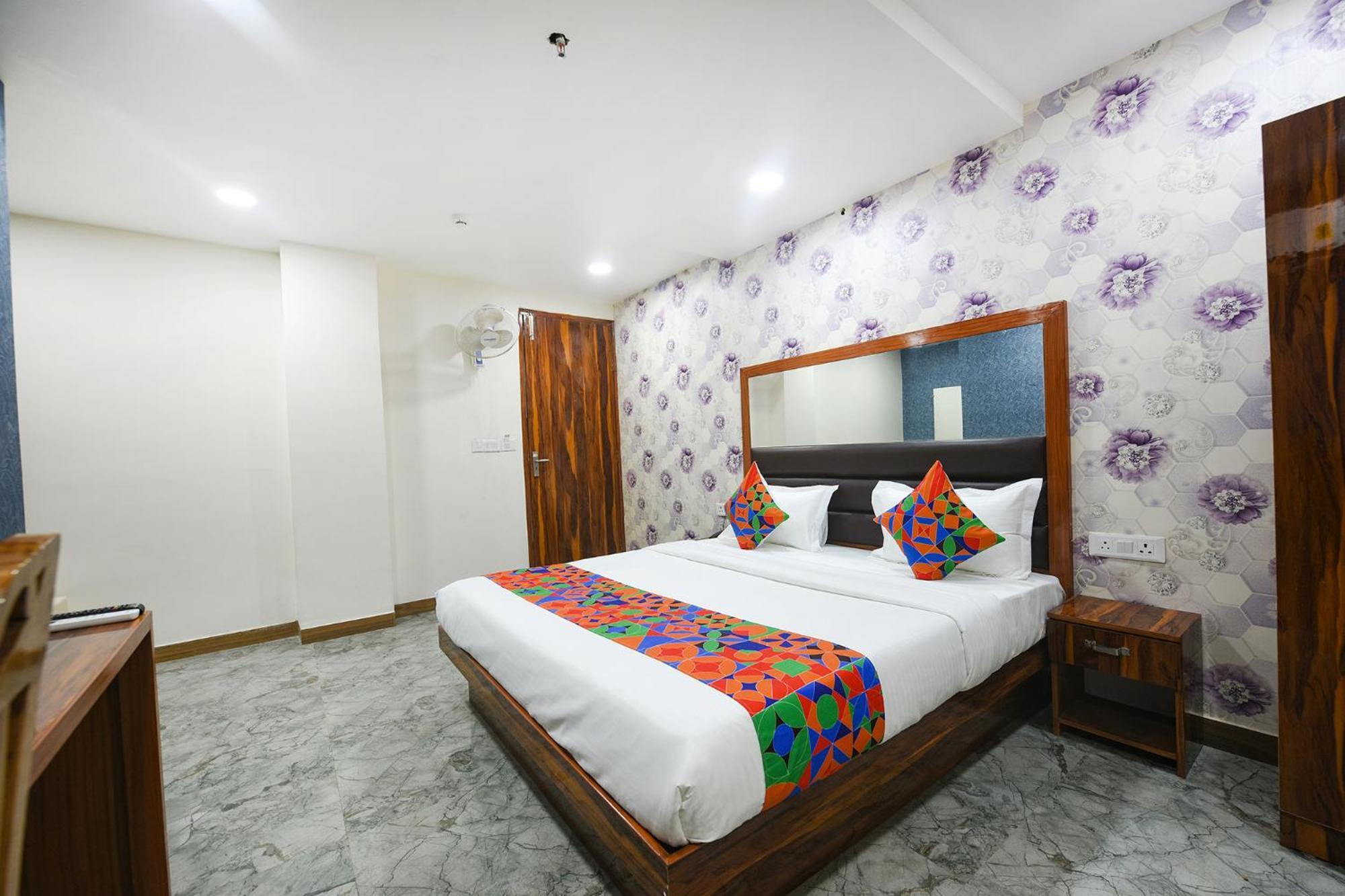Fabhotel Mona Continental - Nr Laxmi Nagar It Hub Νέο Δελχί Εξωτερικό φωτογραφία