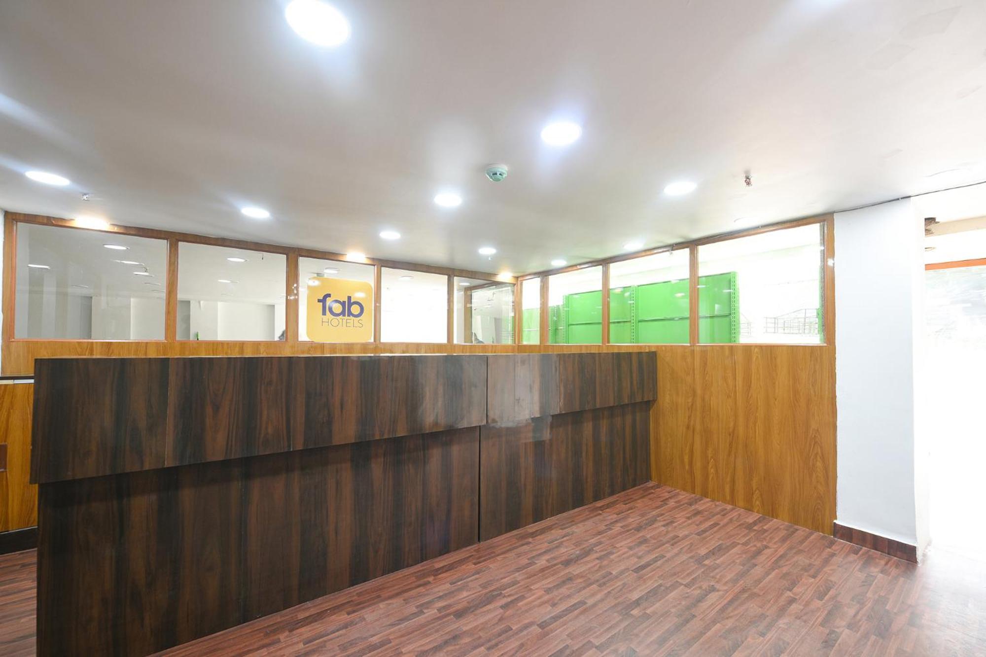 Fabhotel Mona Continental - Nr Laxmi Nagar It Hub Νέο Δελχί Εξωτερικό φωτογραφία